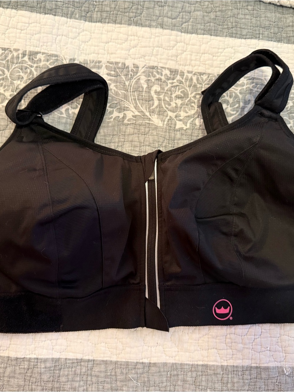 SHEFIT Black Front-Zip High-Support Sports Bra with Pink Logo